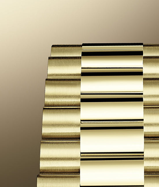Rolex Replica Watch Day-Date 40 Yellow gold 228238-0005